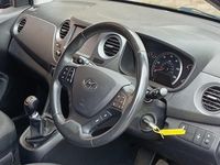 Used Hyundai i10 67 HP (49 kW) 2019 Blue Hatchback