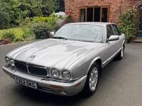 Used Jaguar XJ8 2001 Silver Sedan
