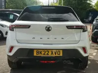 Used Vauxhall Mokka SRi 128 HP (94 kW) 2022 White SUV