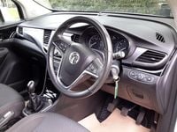 Used Vauxhall Mokka X Active 140 HP (102 kW) 2018 Summit white SUV