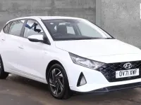 Used Hyundai i20 SE 98 HP (72 kW) 2021 White Hatchback