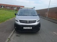 Używany Vauxhall Vivaro 145 KM (106 kW) 2022 Szary Minivan
