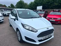 Used Ford Fiesta Style 2013 White Hatchback