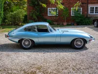 Used Jaguar E-Type 265 HP (194 kW) 1965 Blue Coupe