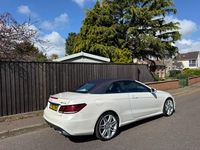 Begagnad Mercedes E350 AMG line 2016 Vit Cab