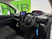 Used Peugeot Partner 2019 White MPV
