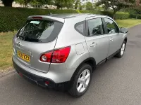 Używany Nissan Qashqai Tekna 141 KM (103 kW) 2008 Srebrny SUV