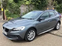 Begagnad Volvo V40 Plus 2019 Grå Halvkombi