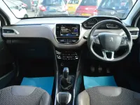 Used Peugeot 2008 Allure 82 HP (60 kW) 2013 White SUV