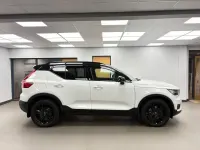 Used Volvo XC40 R-Design 2019 White SUV