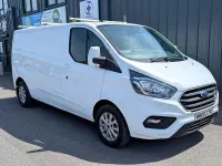 Used Ford Transit Custom Limited 130 HP (95 kW) 2019 White Van