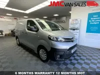 Usado Toyota Proace Active 2019 Plateado Monovolumen