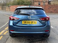 Begagnad Mazda 3 Inclusive 165 HK (121 kW) 2016 Blå Halvkombi