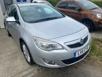 Used Vauxhall Astra Elite 115 HP (84 kW) 2011 Silver Hatchback