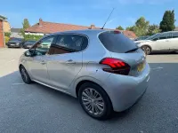 Used Peugeot 208 Allure 110 HP (80 kW) 2018 Silver Hatchback