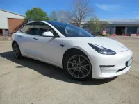 Usado Tesla Model 3 235 kW (320 HP) 2021 Branco Sedan