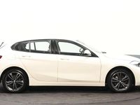 Used BMW 118 Sport Line 134 HP (98 kW) 2023 White Hatchback