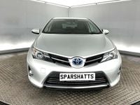 Used Toyota Auris Hybrid 136 HP (100 kW) 2013 Silver Hatchback