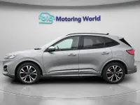 Usado Ford Kuga ST-Line X 190 CV (139 kW) 2023 Plateado SUV