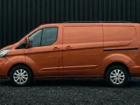 Used Ford Transit Custom Limited 130 HP (95 kW) 2019 Orange Van