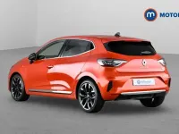 Used Renault Clio V Techno 143 HP (105 kW) 2025 Orange Hatchback