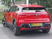 Used Renault Megane E-Tech Komfort 159 kW (217 HP) 2024 Red Hatchback