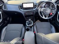 Used Kia Ceed 158 HP (116 kW) 2022 Red Hatchback