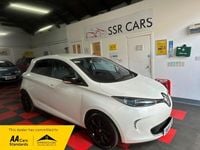 Used Renault Zoe Dynamique 64 kW (88 HP) 2014 White Hatchback
