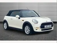 Usado Mini Cooper Cabriolet 136 HP (100 kW) 2017 Branco Cabrios
