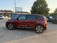 Used Renault Scénic III Dynamique 2017 Red MPV