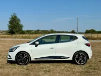 Used Renault Clio Dynamique 2017 White Hatchback