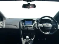 Used Ford Focus ST-Line 140 HP (102 kW) 2017 Blue Hatchback
