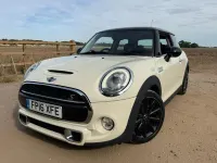 Used Mini Cooper S Hatch 2016 White Hatchback