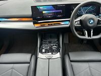 New BMW i5 M Sport 246 kW (335 HP) 2025 Black Estate