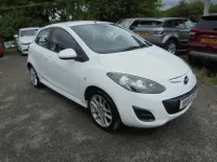 Used Mazda 2 2011 White Hatchback