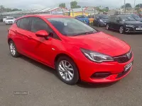 Used Vauxhall Astra Business Edition 103 HP (75 kW) 2020 Red Hatchback
