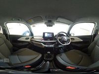 New Suzuki Swift 82 HP (60 kW) 2025 White Hatchback