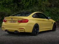Usado BMW M4 Comfort Edition 2016 Amarillo Coupe