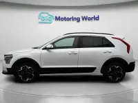 Begagnad Kia e-Niro 150 kW (204 HK) 2023 Vit SUV