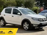 Second-hand Dacia Sandero Lauréate 90 CP (66 kW) 2015 Alb Hatchback