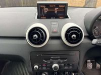 Usado Audi A1 Competition 105 HP (77 kW) 2012 Citadino