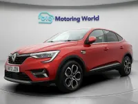 Begagnad Renault Arkana Techno 145 HK (106 kW) 2023 Röd SUV