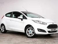 Used Ford Fiesta Zetec 80 HP (58 kW) 2016 White Hatchback