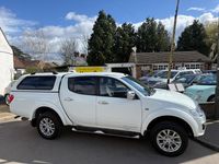 Used Mitsubishi L200 2015 White Pickup