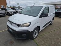 Usado Citroën Berlingo 101 HP (74 kW) 2025 Branco Monovolume