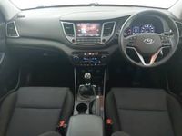 Used Hyundai Tucson SE 116 HP (85 kW) 2016 Red SUV