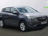 Usado Vauxhall Grandland X S 131 HP (96 kW) 2018 Cinzento SUV