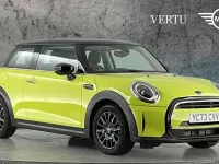 Used Mini Cooper Classic 136 HP (100 kW) 2022 Yellow Hatchback
