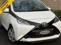 Used Toyota Aygo X-play 69 HP (50 kW) 2015 White Hatchback