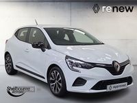 Used Renault Clio V Evolution 90 HP (66 kW) 2023 White Hatchback